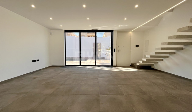 Odsprzedaż - Villa - Los Balcones - Costa Blanca