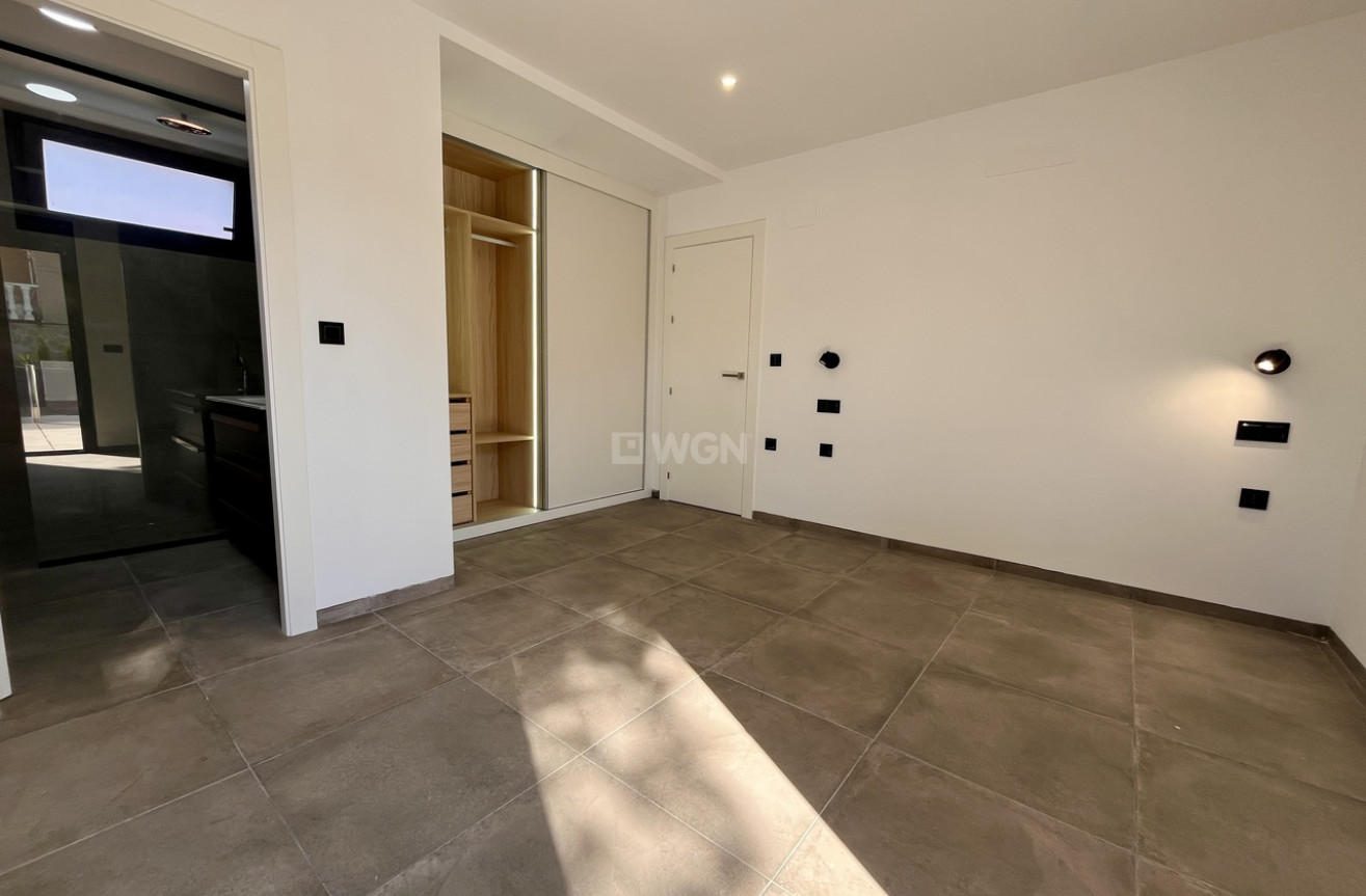 Odsprzedaż - Villa - Los Balcones - Costa Blanca