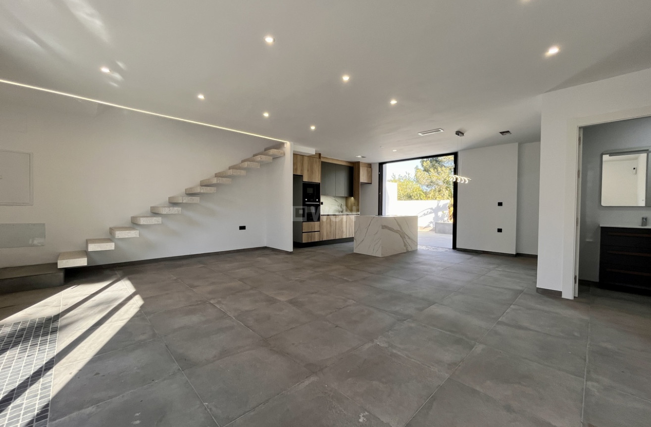 Odsprzedaż - Villa - Los Balcones - Costa Blanca