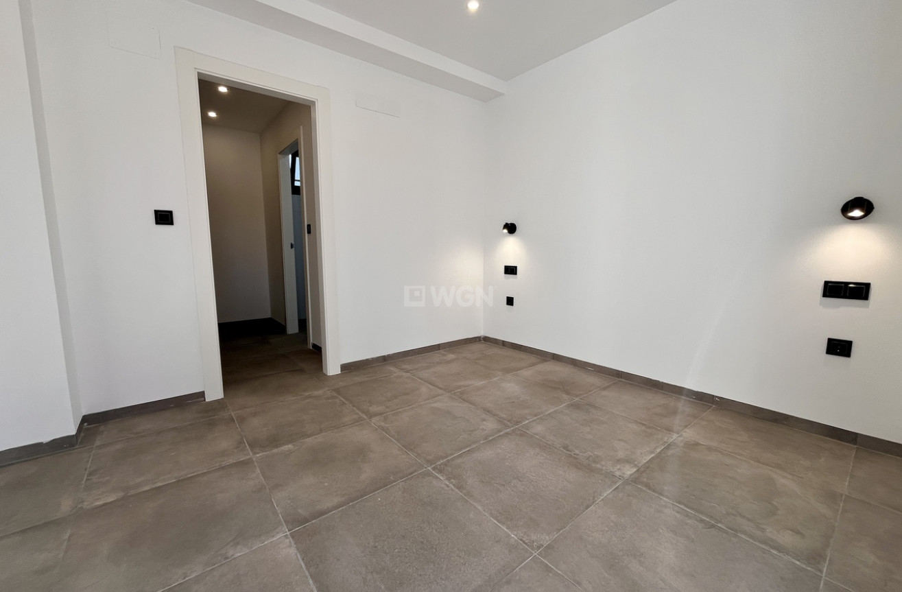 Odsprzedaż - Villa - Los Balcones - Costa Blanca