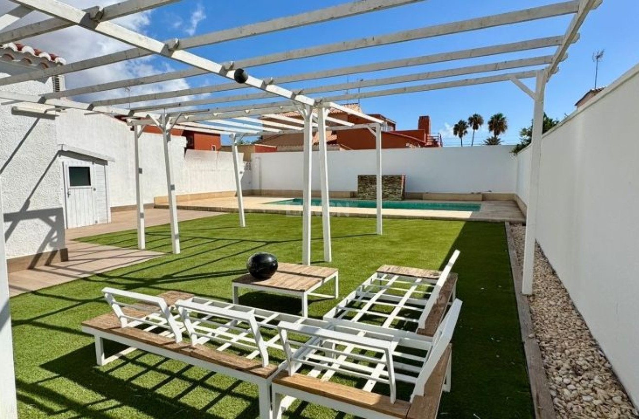 Odsprzedaż - Villa - Torrevieja - Costa Blanca
