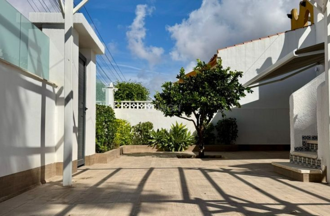 Odsprzedaż - Villa - Torrevieja - Costa Blanca