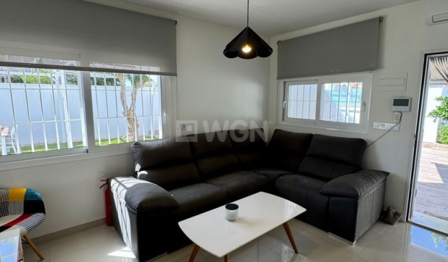 Odsprzedaż - Villa - Torrevieja - Costa Blanca