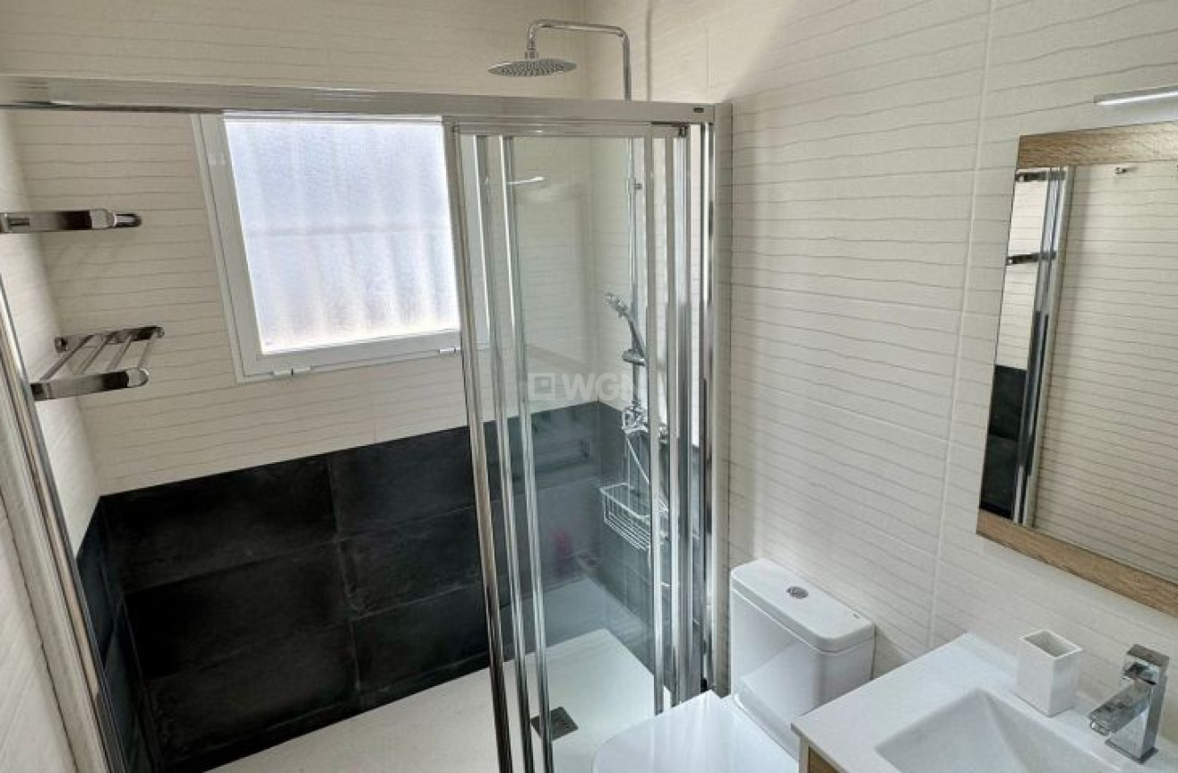 Odsprzedaż - Villa - Torrevieja - Costa Blanca