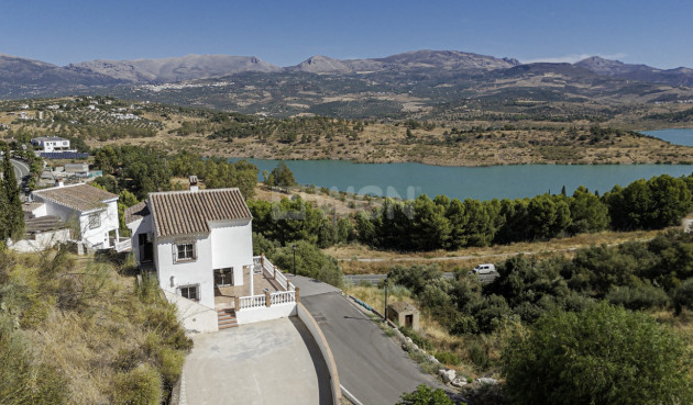 Odsprzedaż - Villa - Vinuela - Inland