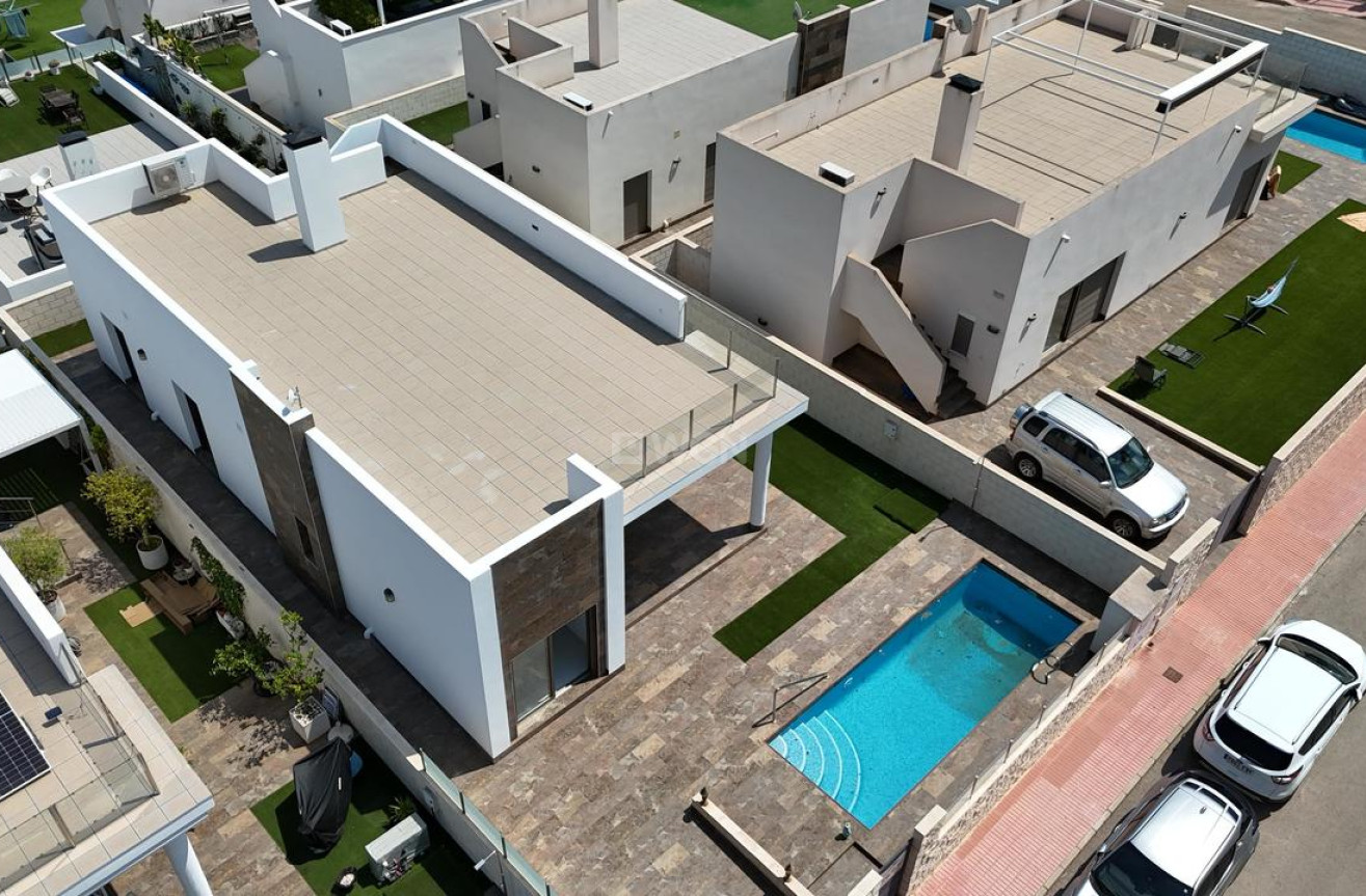Odsprzedaż - Villa - Villamartin - Costa Blanca