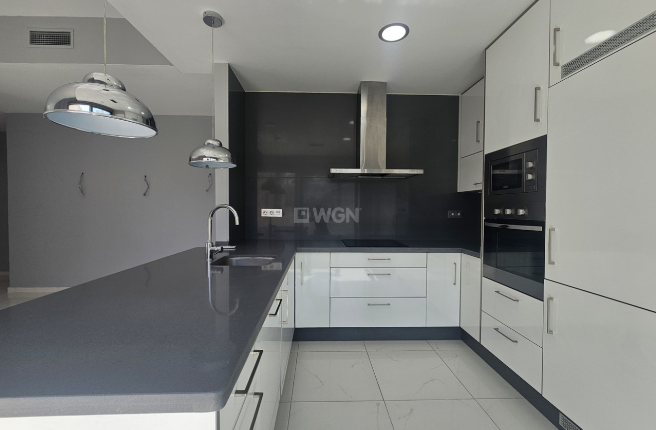 Odsprzedaż - Villa - Villamartin - Costa Blanca