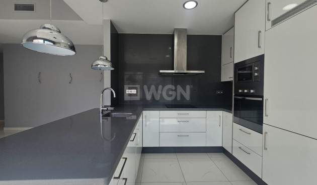 Odsprzedaż - Villa - Villamartin - Costa Blanca