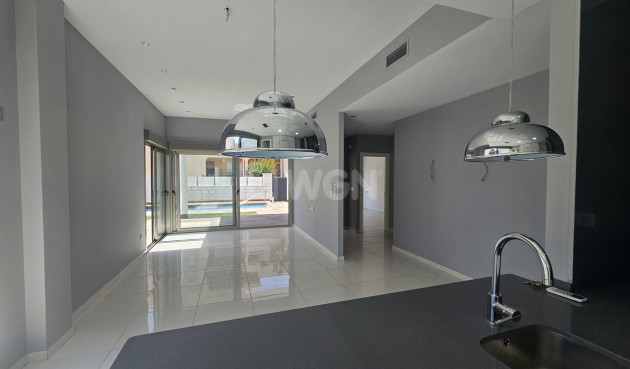 Odsprzedaż - Villa - Villamartin - Costa Blanca