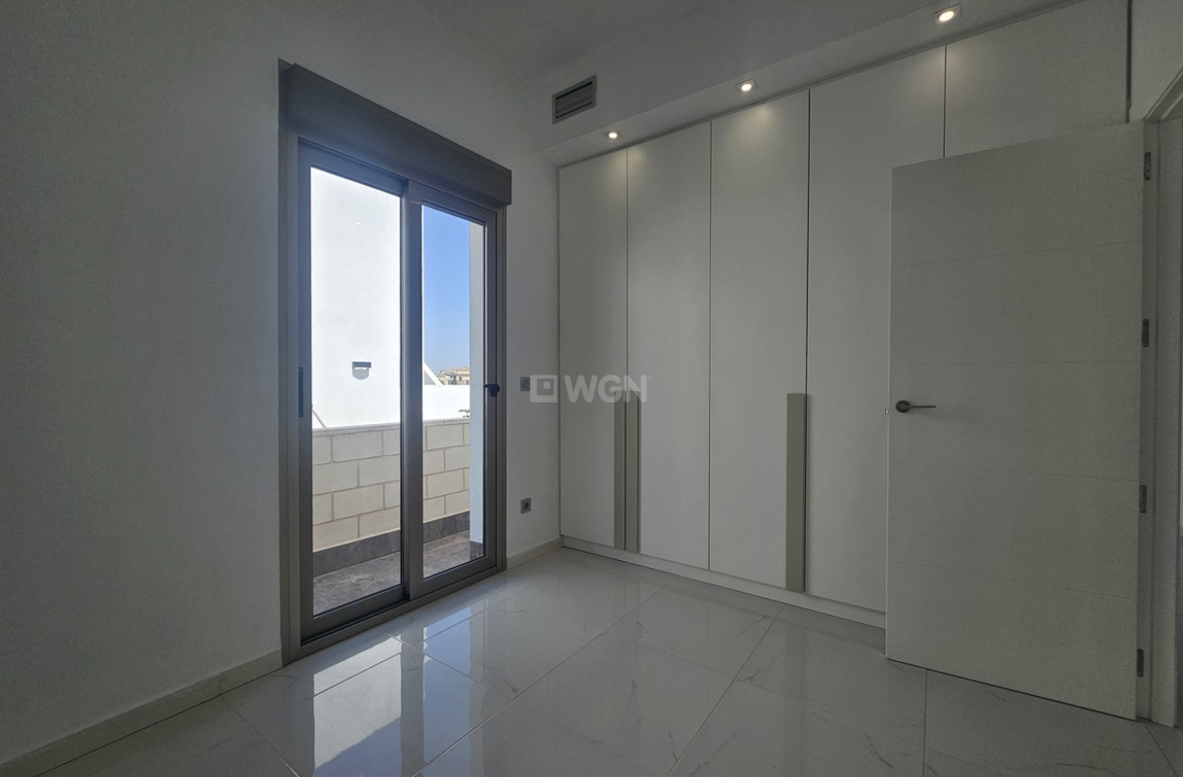 Odsprzedaż - Villa - Villamartin - Costa Blanca