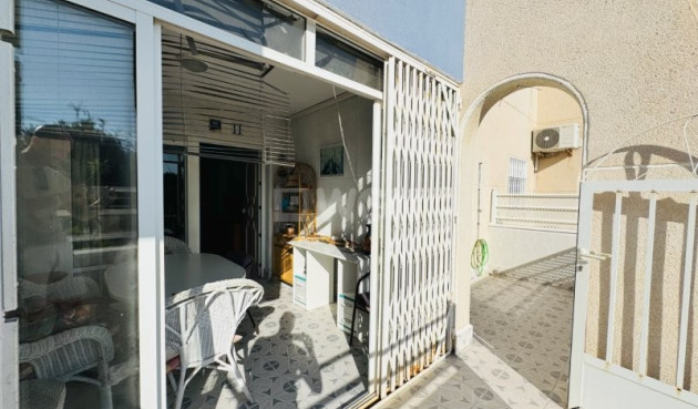 Resale - Apartment / flat - La Mata - Costa Blanca