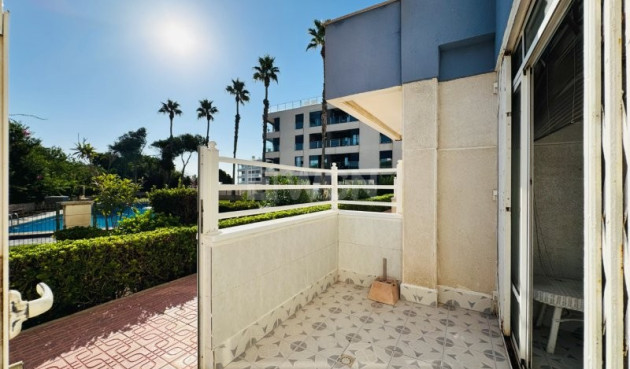 Resale - Apartment / flat - La Mata - Costa Blanca