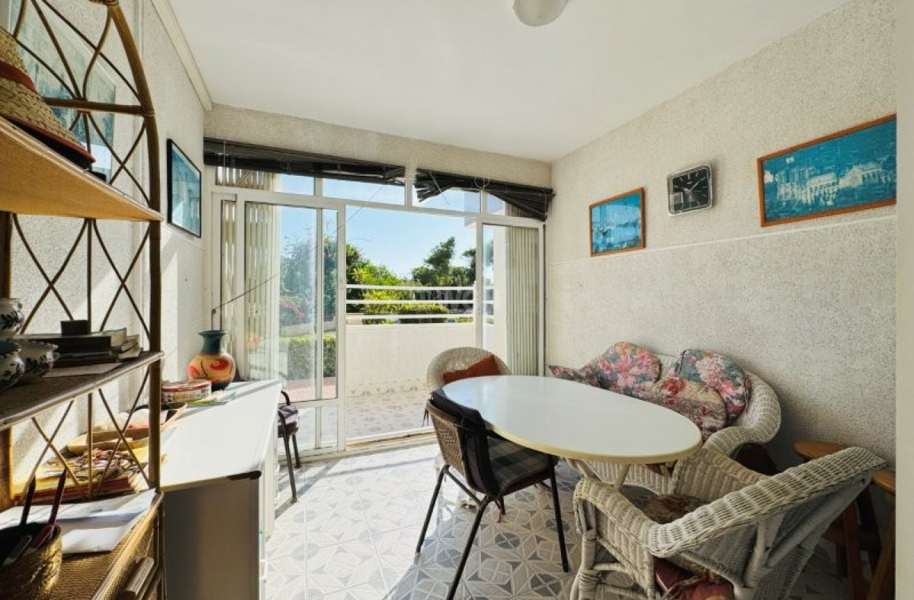 Resale - Apartment / flat - La Mata - Costa Blanca