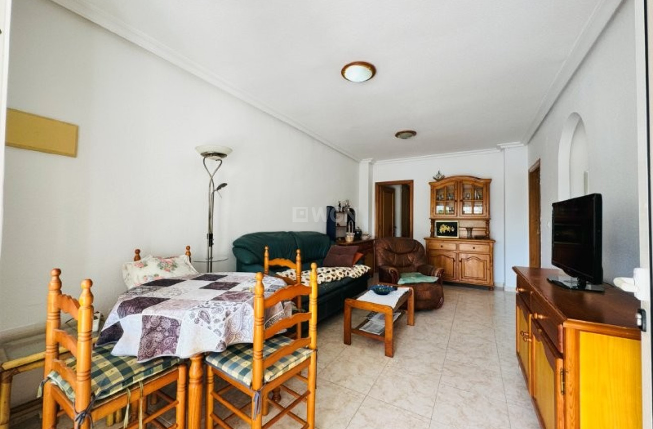 Resale - Apartment / flat - La Mata - Costa Blanca