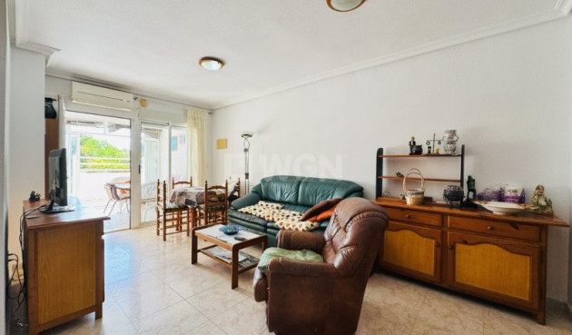 Resale - Apartment / flat - La Mata - Costa Blanca