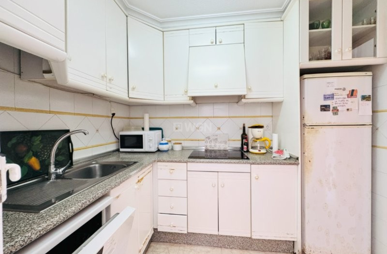 Resale - Apartment / flat - La Mata - Costa Blanca