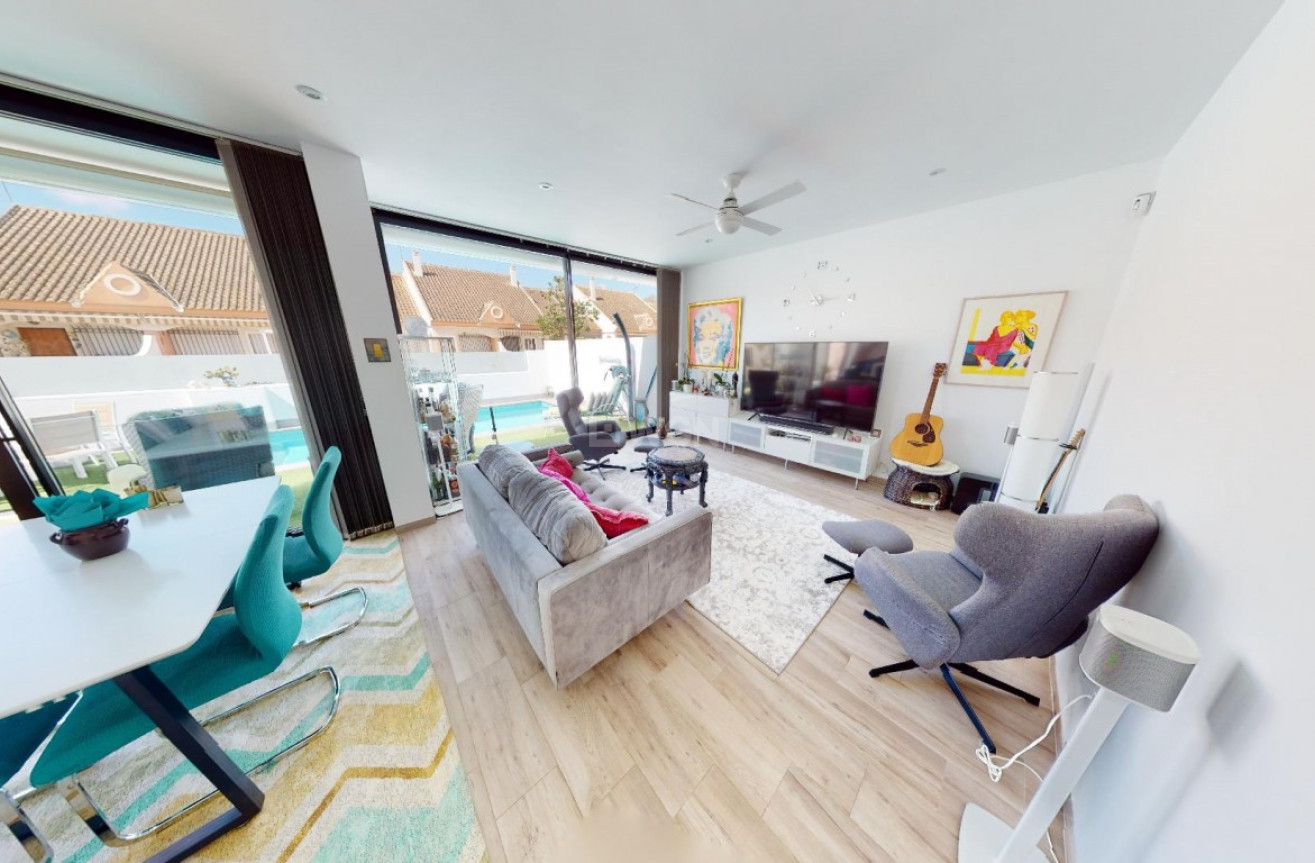 Odsprzedaż - Villa - Los Alcázares - Costa Calida