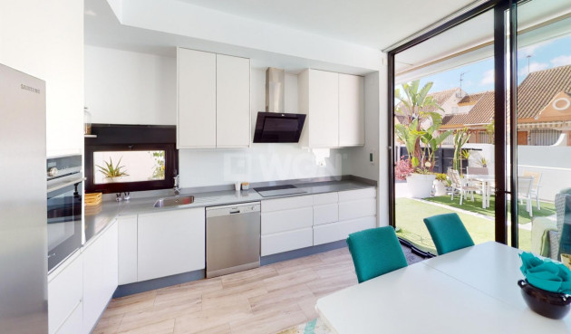 Odsprzedaż - Villa - Los Alcázares - Costa Calida