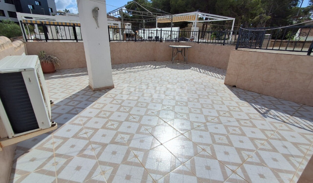 Odsprzedaż - Mieszkanie w bloku - Los Balcones - Costa Blanca