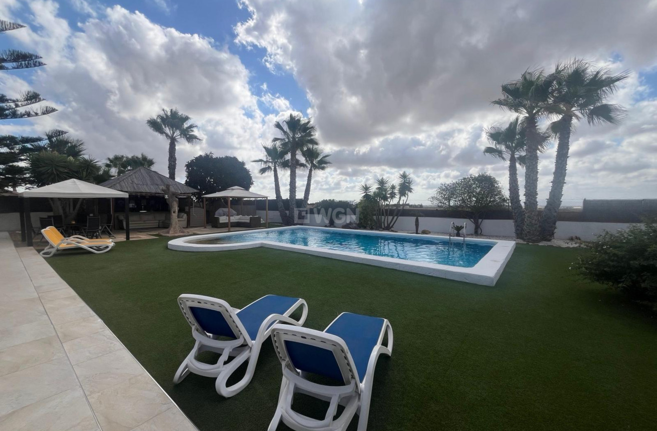 Odsprzedaż - Villa - Gea Y Truyols - Inland