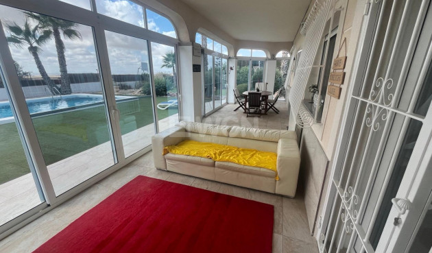 Odsprzedaż - Villa - Gea Y Truyols - Inland