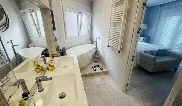 Odsprzedaż - Villa - Gea Y Truyols - Inland