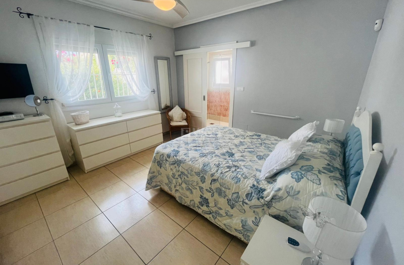 Odsprzedaż - Villa - Gea Y Truyols - Inland