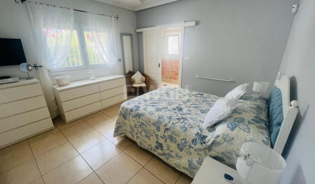 Odsprzedaż - Villa - Gea Y Truyols - Inland