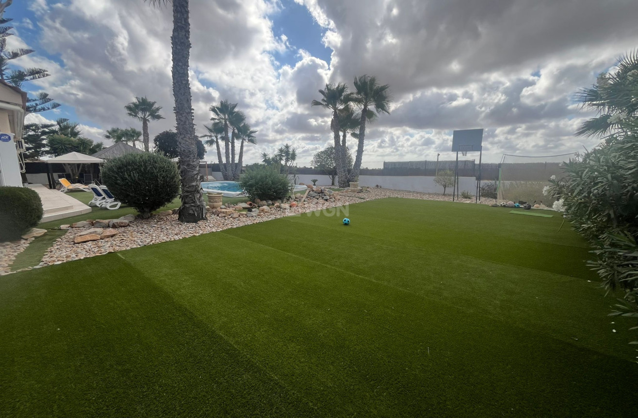 Odsprzedaż - Villa - Gea Y Truyols - Inland