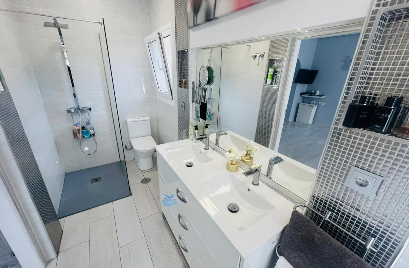 Odsprzedaż - Villa - Gea Y Truyols - Inland