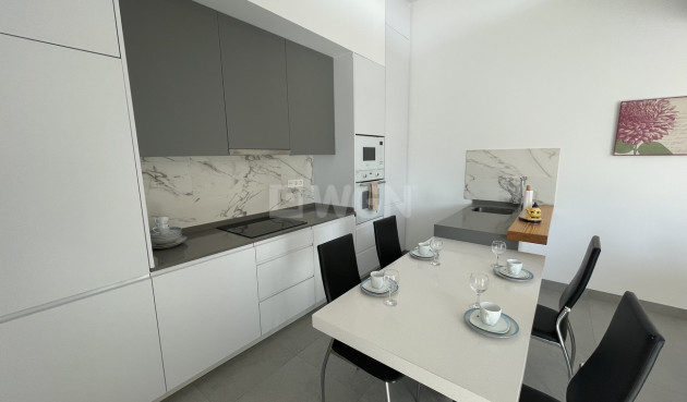 Odsprzedaż - Villa - Roldan