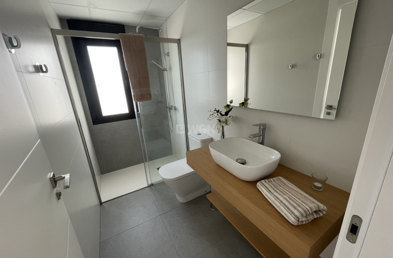 Odsprzedaż - Villa - Roldan