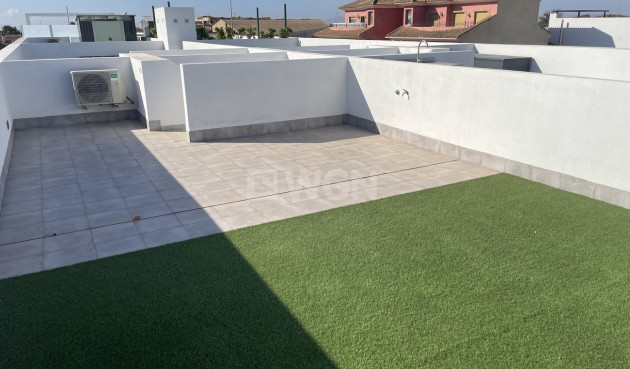 Odsprzedaż - Villa - Roldan