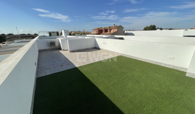 Odsprzedaż - Villa - Roldan