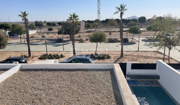 Odsprzedaż - Villa - Roldan