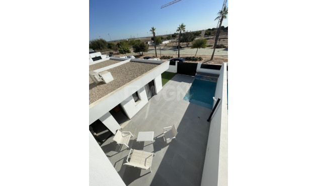 Odsprzedaż - Villa - Roldan