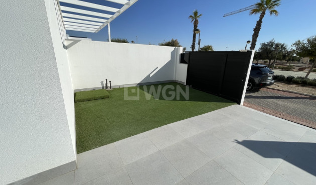 Odsprzedaż - Villa - Roldan