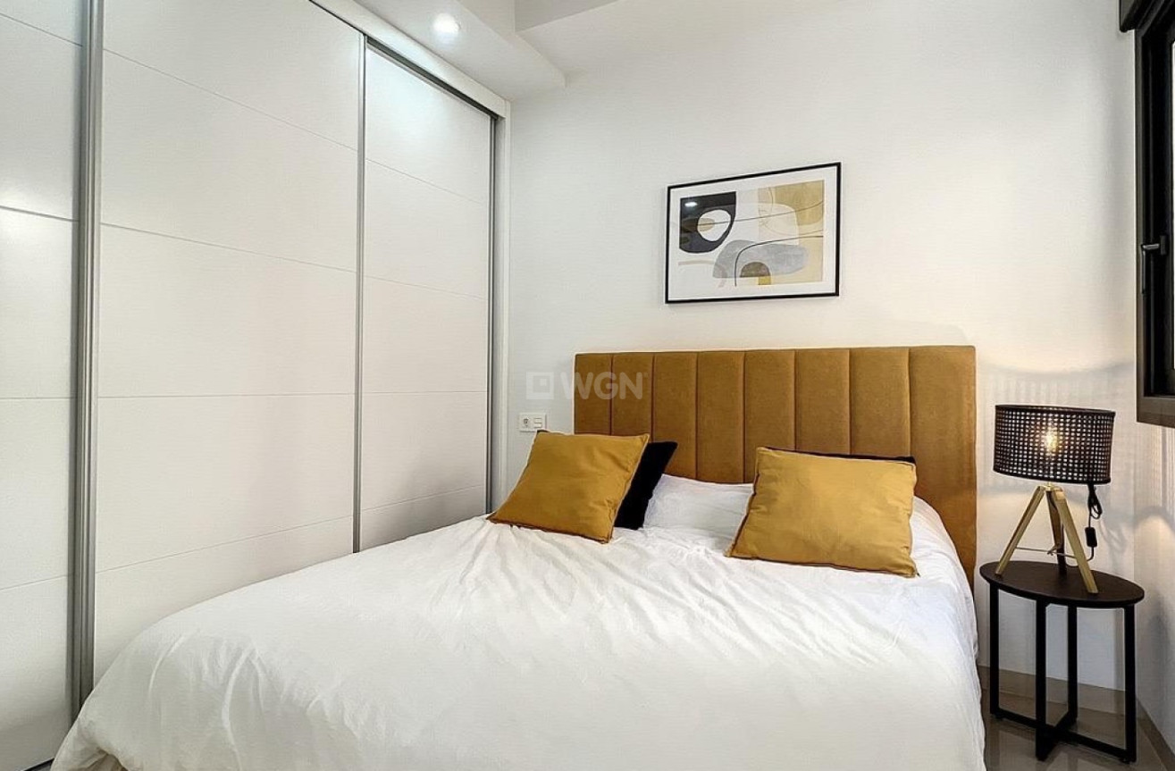 Odsprzedaż - Kamienica - Orihuela Costa - Costa Blanca