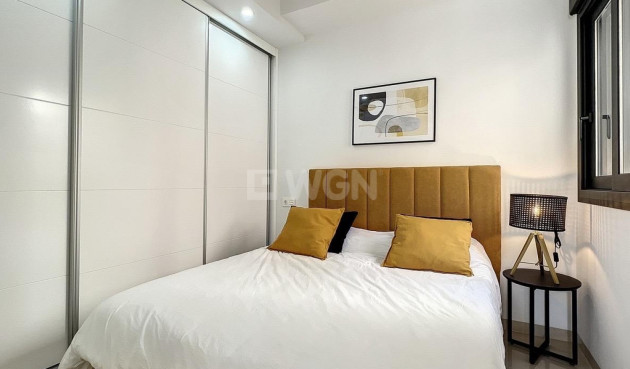 Odsprzedaż - Kamienica - Orihuela Costa - Costa Blanca