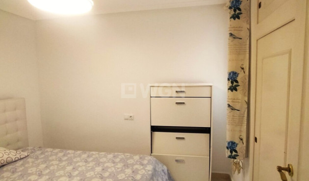 Odsprzedaż - Mieszkanie w bloku - Torrevieja - Centro