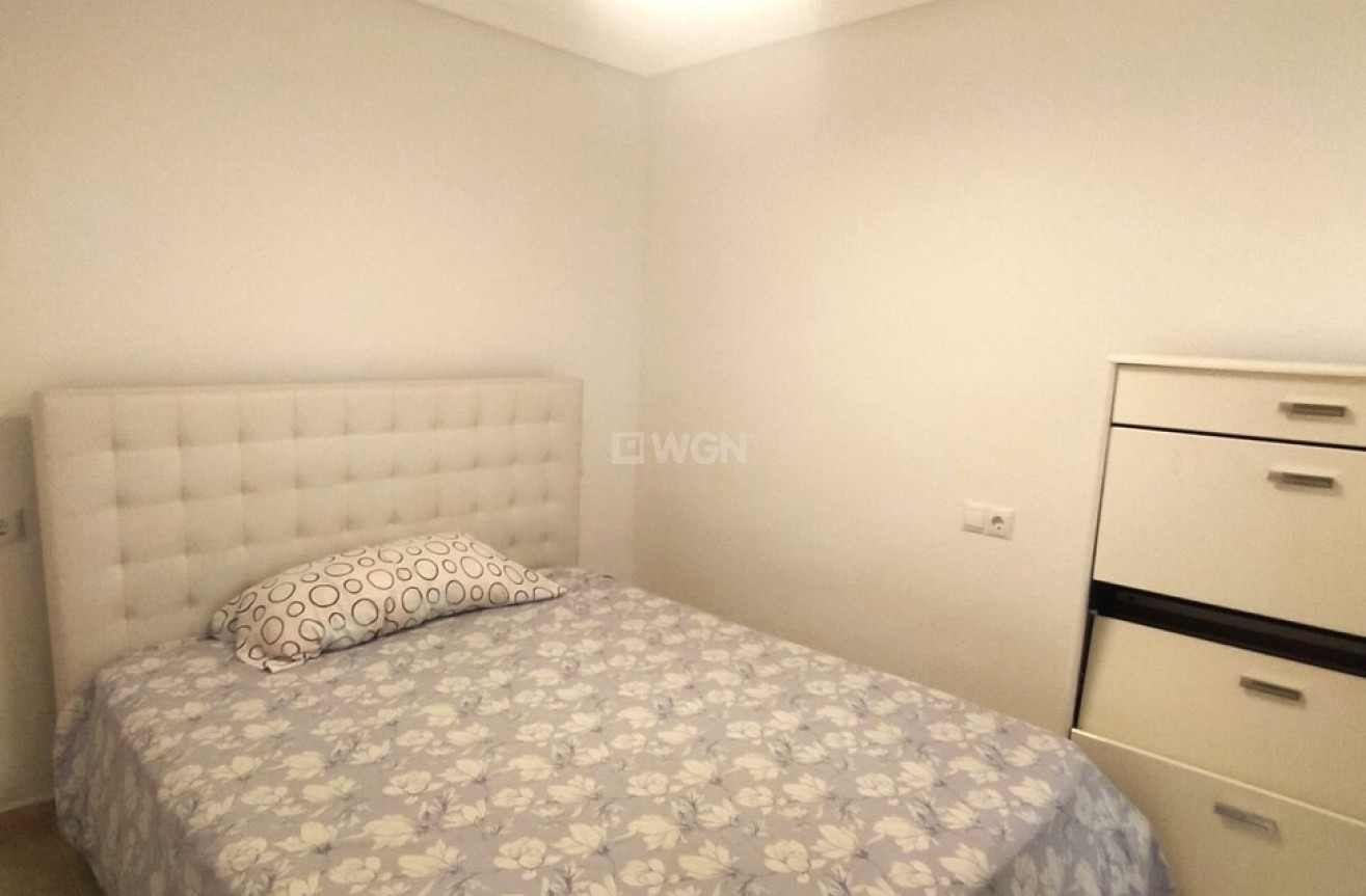 Odsprzedaż - Mieszkanie w bloku - Torrevieja - Centro