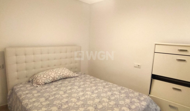 Odsprzedaż - Mieszkanie w bloku - Torrevieja - Centro