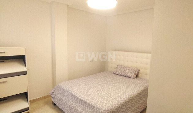 Odsprzedaż - Mieszkanie w bloku - Torrevieja - Centro