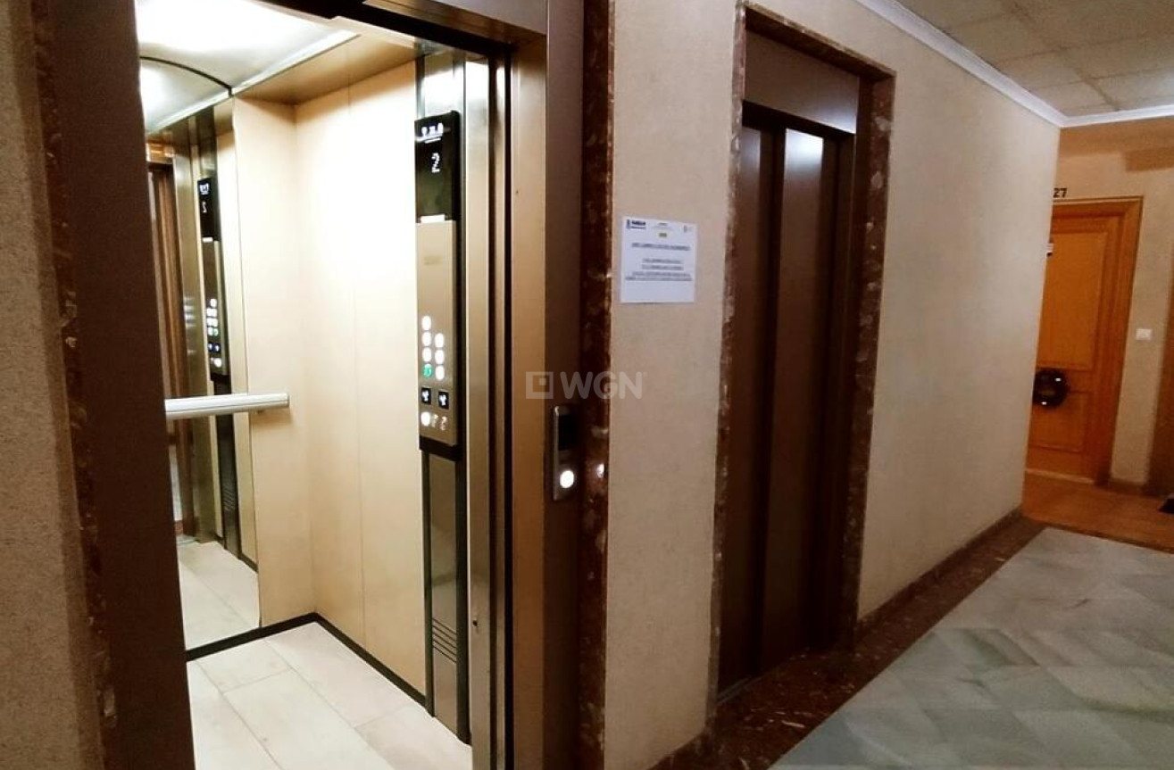 Resale - Apartment / flat - Torrevieja