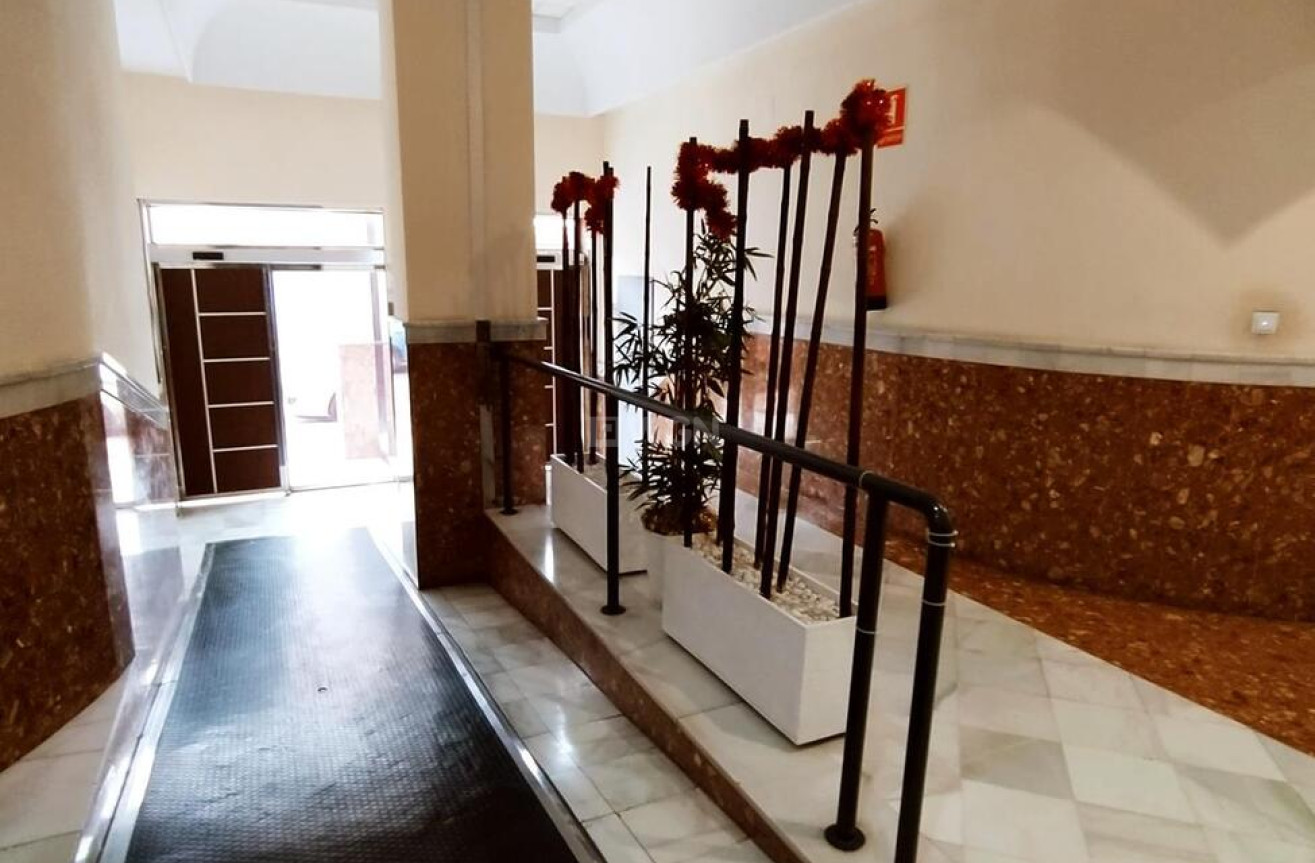 Resale - Apartment / flat - Torrevieja