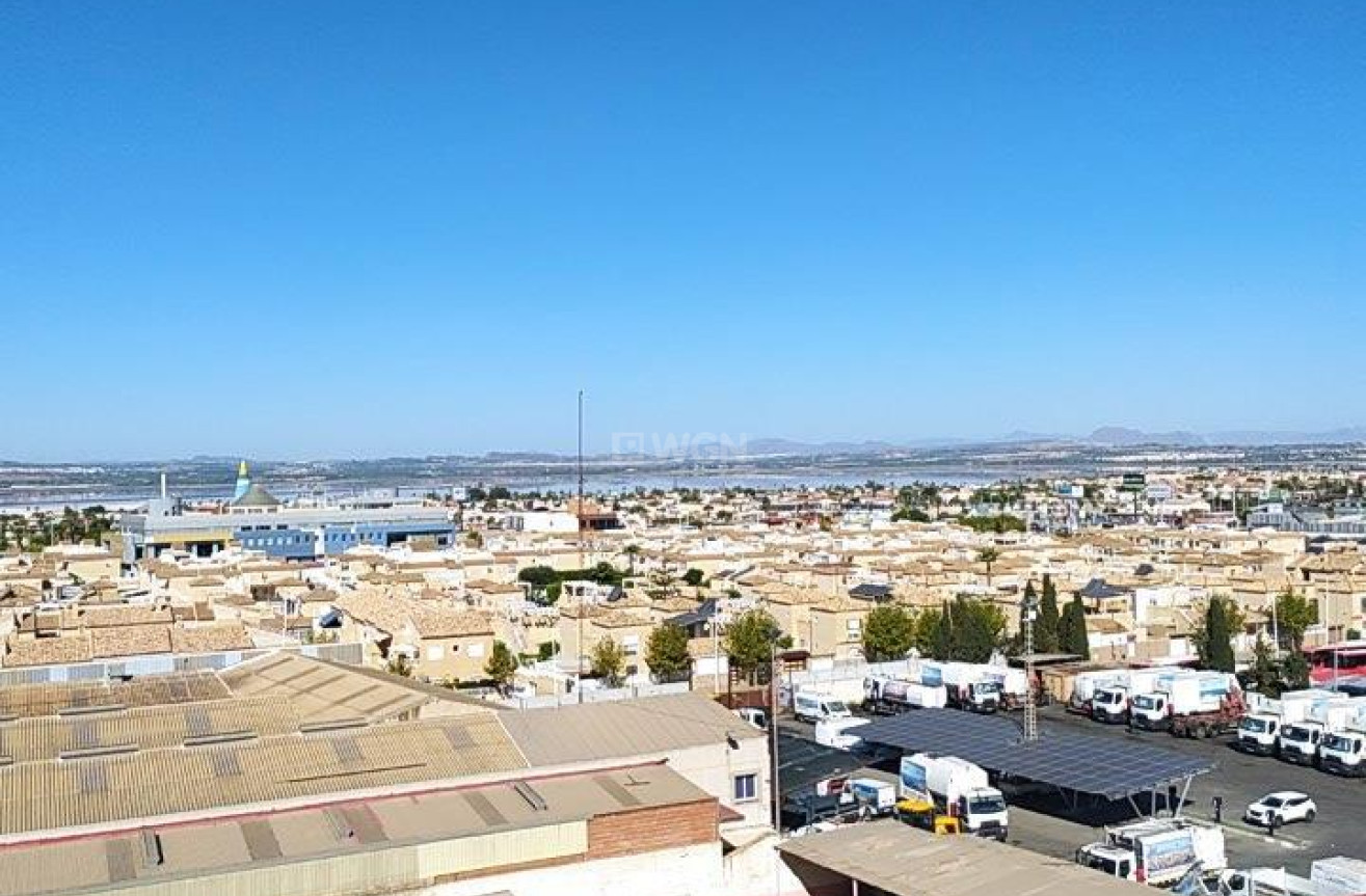 Resale - Apartment / flat - Torrevieja