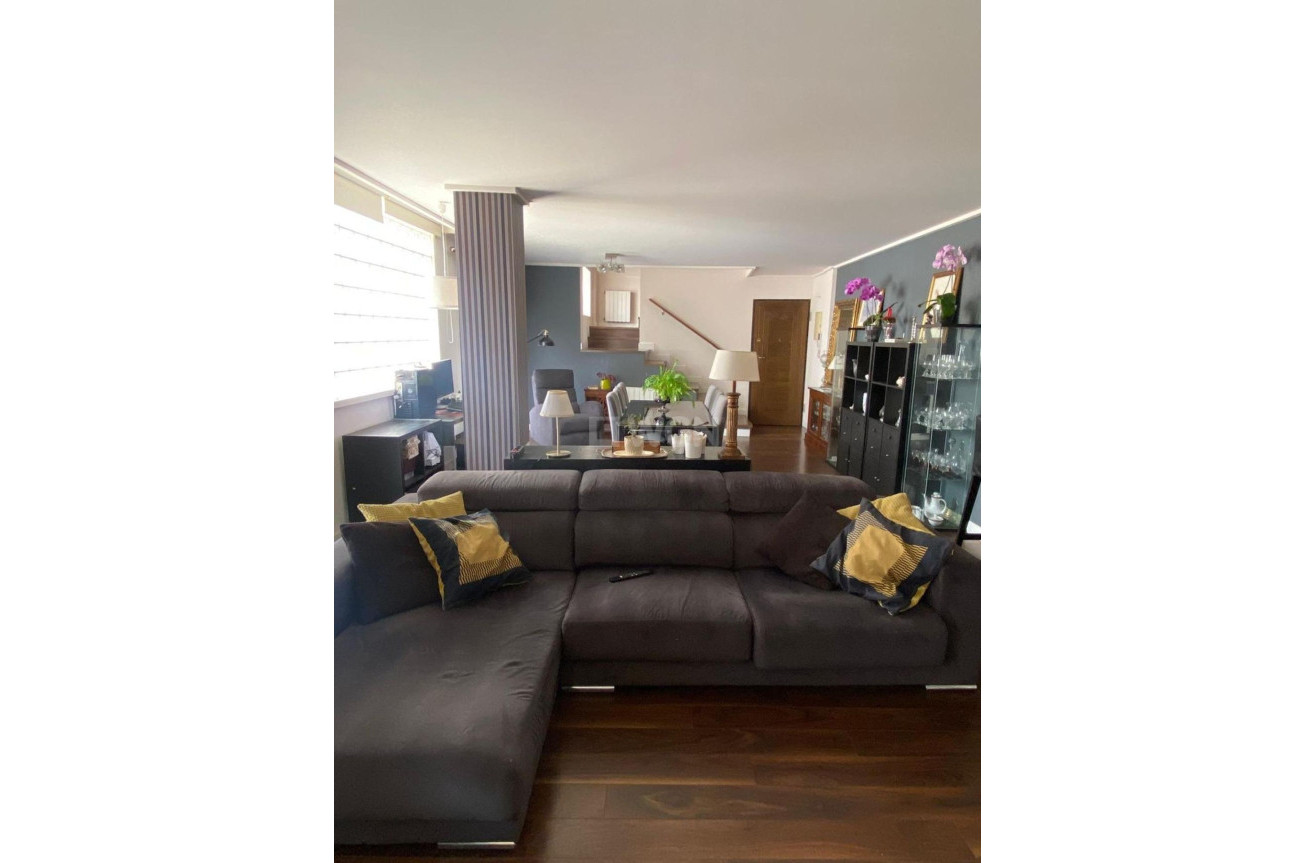 Odsprzedaż - Villa - Torrevieja - Centro - Muelle Pesquero