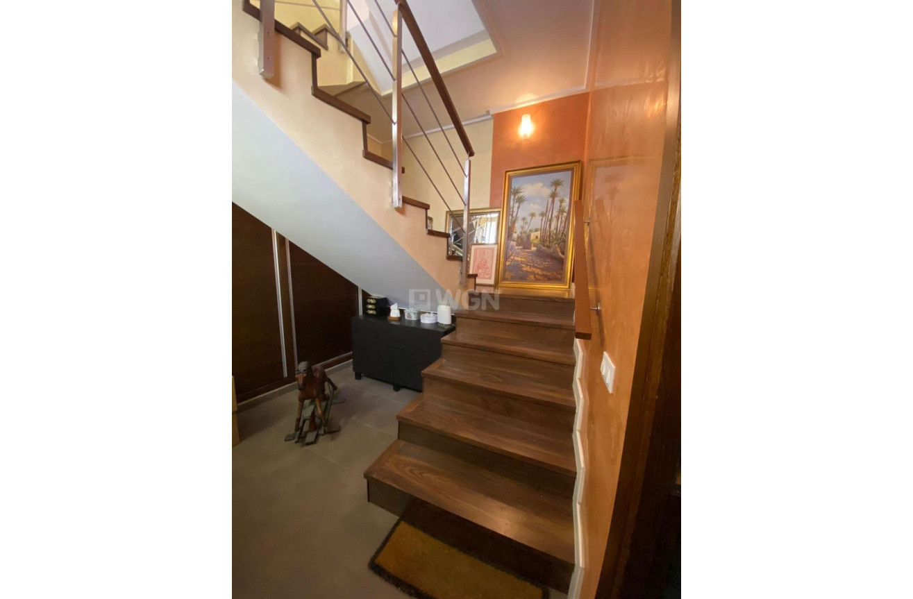 Odsprzedaż - Villa - Torrevieja - Centro - Muelle Pesquero