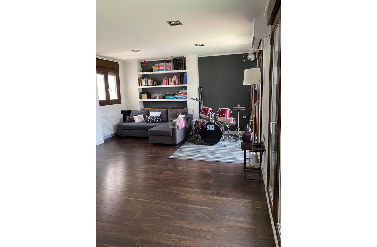 Odsprzedaż - Villa - Torrevieja - Centro - Muelle Pesquero