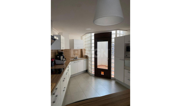 Odsprzedaż - Villa - Torrevieja - Centro - Muelle Pesquero